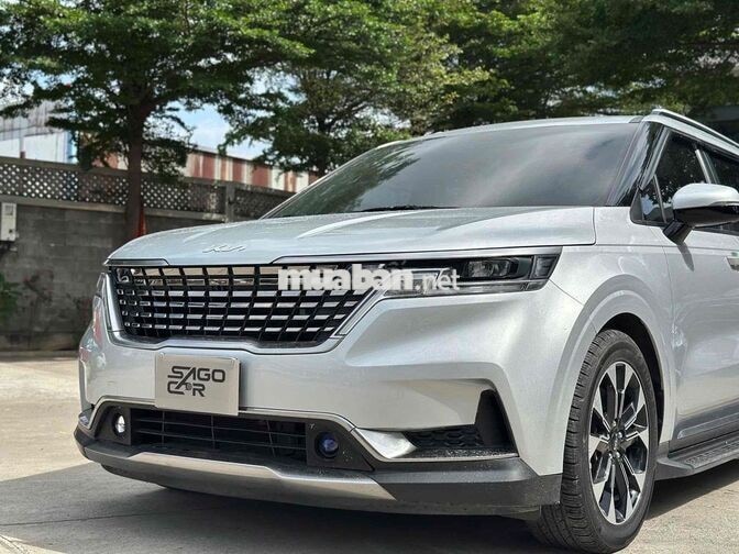 Kia Carnival 2022 Luxury Dầu - Odo 55k km