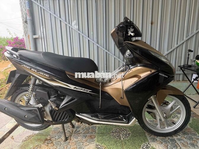 Honda Air Blade 125 2014 Nâu Đen