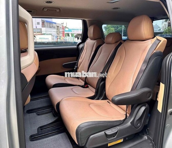 Kia Carnival 2022 Luxury Dầu - Odo 55k km