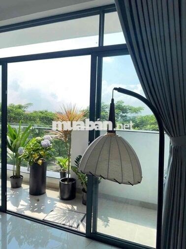 Phòng 35m2_ Studio ban công, cửa sổ lớn_ 190 Bạch Đằng