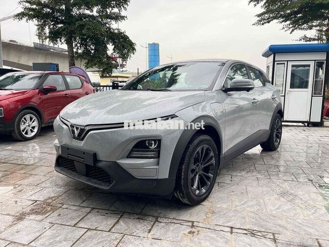 VinFast VF6 Plus 2026 Xám Nội thất Nâu Mocha