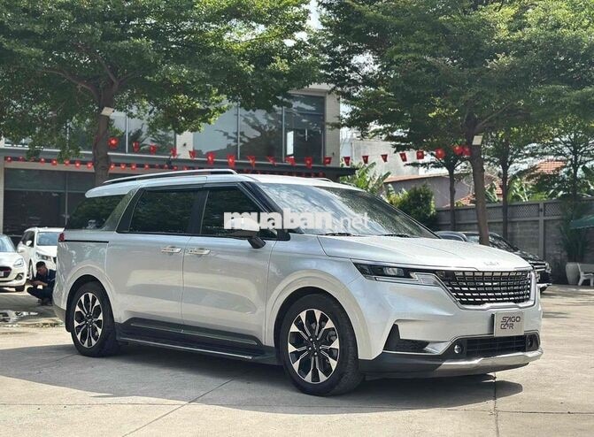 Kia Carnival 2022 Luxury Dầu - Odo 55k km