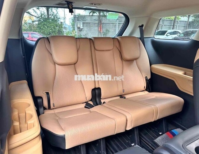 Kia Carnival 2022 Luxury Dầu - Odo 55k km