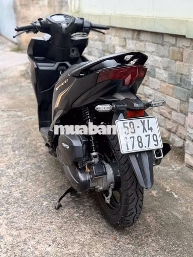 Vario 125 đời 2023 BSTP 178.79 chính chủ