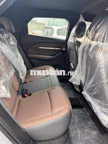 VinFast VF6 Plus 2026 Xám Nội thất Nâu Mocha