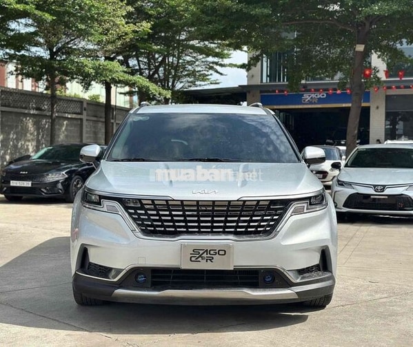 Kia Carnival 2022 Luxury Dầu - Odo 55k km