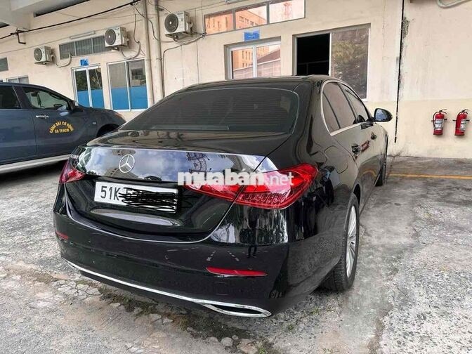 Mercedes-Benz C 200 2022 30000 km Đen