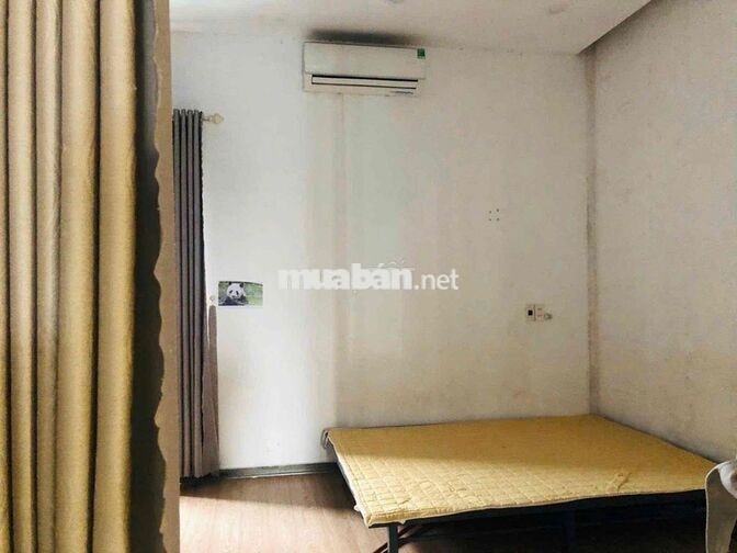 Cho thuê nhà 3 tầng mặt tiền Bàu Năng, có nội thất như hình ( thiếu má