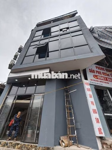 NHÀ NGUYÊN CĂN MẶT TIỀN MỚI - CẦN CHO THUÊ