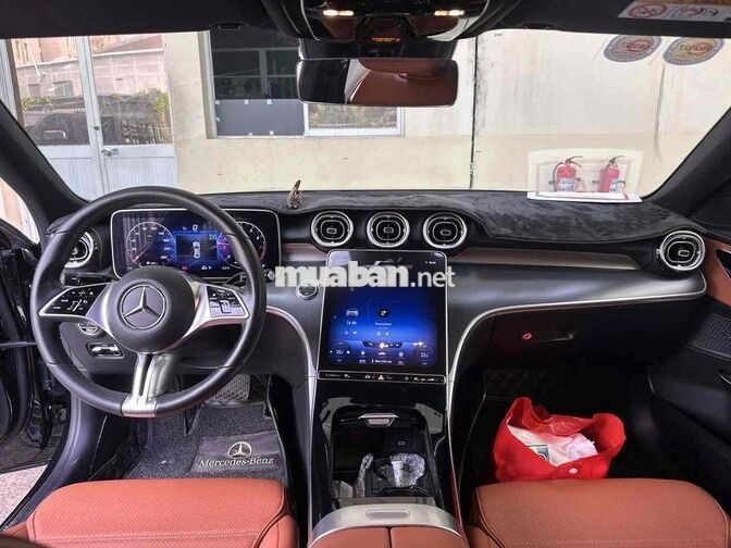Mercedes-Benz C 200 2022 30000 km Đen