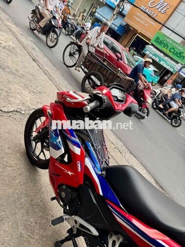 ♻️♻️Winner V3 ABS Đỏ đen cuối 2022 xe đẹp ngay chủ