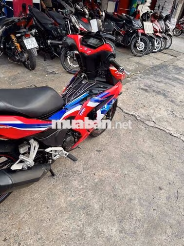 ♻️♻️Winner V3 ABS Đỏ đen cuối 2022 xe đẹp ngay chủ