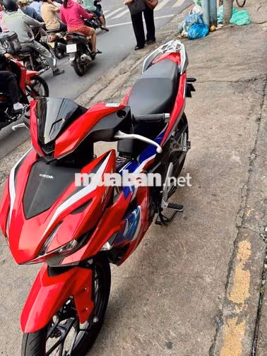 ♻️♻️Winner V3 ABS Đỏ đen cuối 2022 xe đẹp ngay chủ