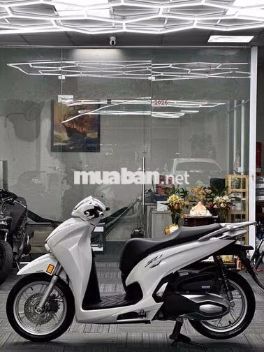 Honda SH350i 2022 Trắng đen Thái Lan 8k