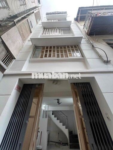 [NHÀ NC] Hẻm 3M Huỳnh Văn Bánh 1 Trệt 3 Lầu 3PN Sân thượng 