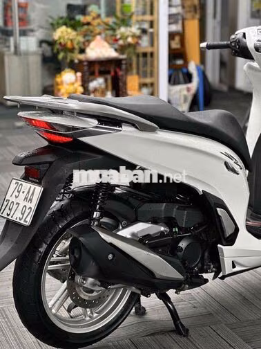 Honda SH350i 2022 Trắng đen Thái Lan 8k