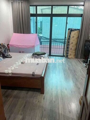 🔥 CHO THUÊ NHÀ BẮC CẦU – MẶT PHỐ – 60M² – 4PN – FULL ĐỒ – 9TR 🔥