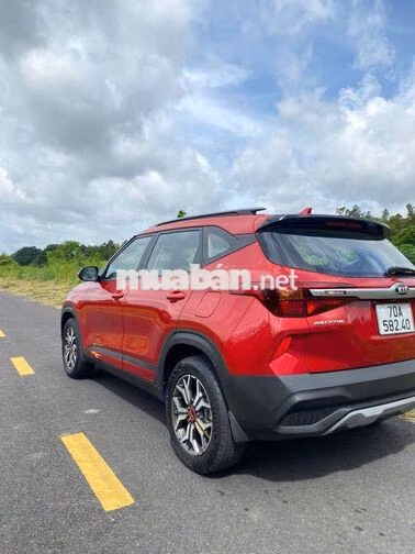 Kia Seltos 1.4Turbo Deluxe 2021 Đỏ 33.000 Km