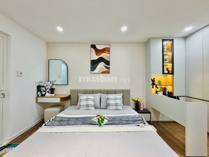 NHÀ ĐẸP 3 TẦNG - GẦN CV LÀNG HOA CHỈ 6.XX  TỶ