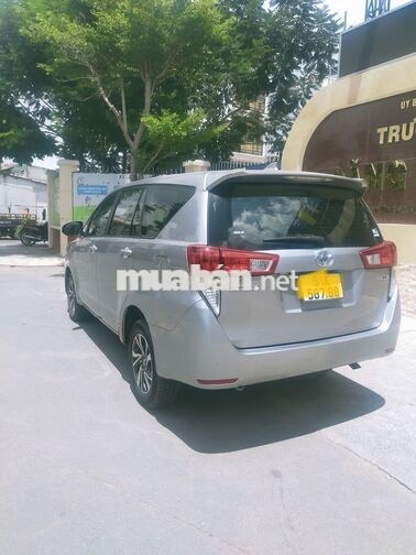 Toyota Innova 2022 8 chỗ Số sàn Bạc