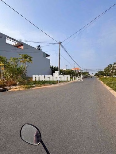 Bán gấp lô góc - Giá ngộp thở 188m2 KDC Tân Đức