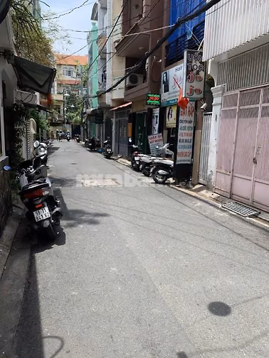 Nhà riêng 40m2,1 lầu, 2p ngủ,MBKD tầng trệt, Cô Bắc,- giá 14,5tr/tháng
