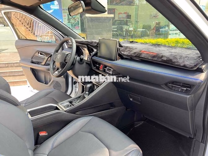 Toyota Yaris Cross 2024 1.5DCVT Trắng Chính Hãng
