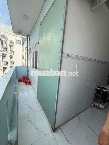 Phòng k gác có gác cửa sổ ban công từ 3tr2-3tr8 k nthat/ máy lạnh