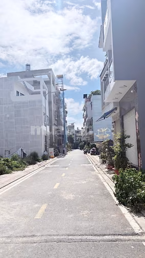 Chính chủ gửi bán gấp lô đất 50m2 KDC Tây Lân, cách AeonMall 10 phút