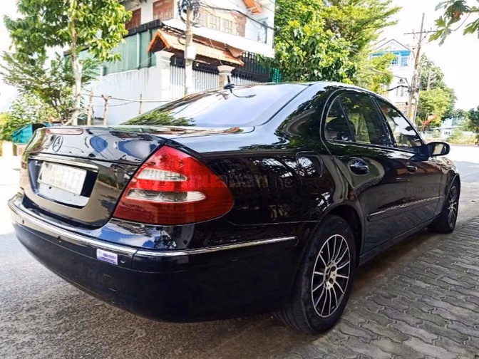 Bán rẻ xe biển siêu VIP Mercedes Model 2006 độ Full Options tuyệt đẹp 