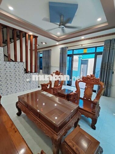 CĂN GÓC MỚI ĐẸP GẦN CHỢ ĐẦU MỐI THỦ ĐỨC. 1TRỆT 2LẦU+ST 4PN 3WC SÂN OTO