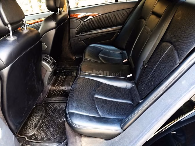Bán rẻ xe biển siêu VIP Mercedes Model 2006 độ Full Options tuyệt đẹp 