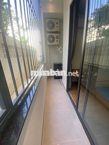 Căn hộ 1 phòng ngủ đầy đủ nội thất