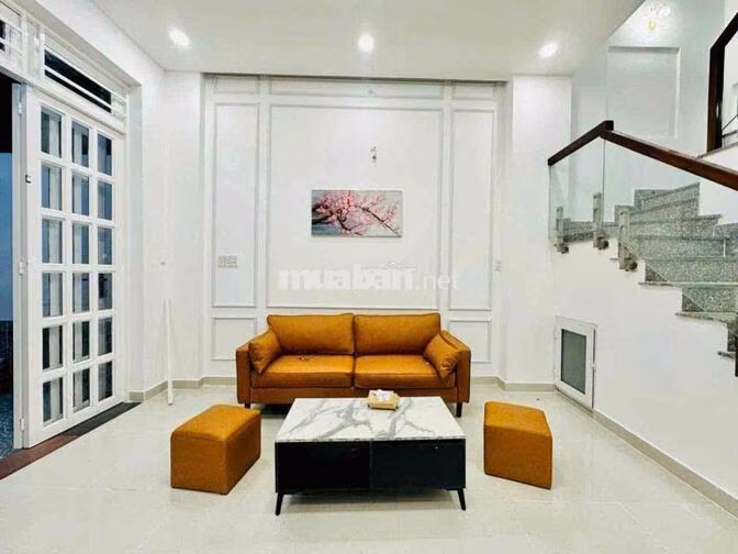 cho thuê nhà hhg gần chợ đường gần trường học tô ngọc Vân q12