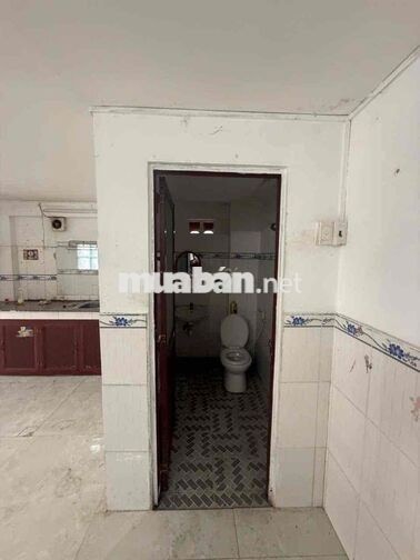 cho Thue nhà tx 22 q12 2p ngủ 2wc giá 5tr /th