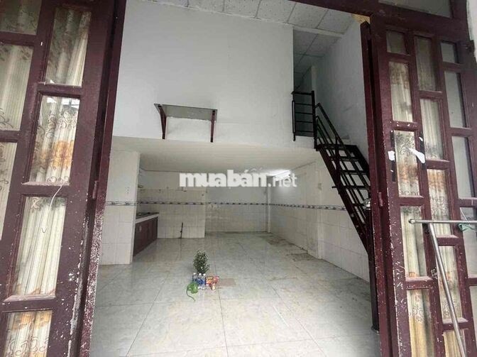 cho Thue nhà tx 22 q12 2p ngủ 2wc giá 5tr /th