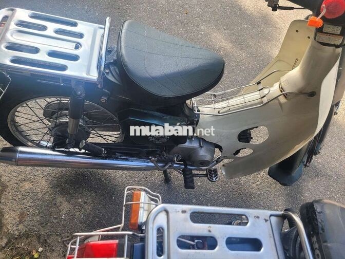 Honda Custom 50 Xanh Trắng