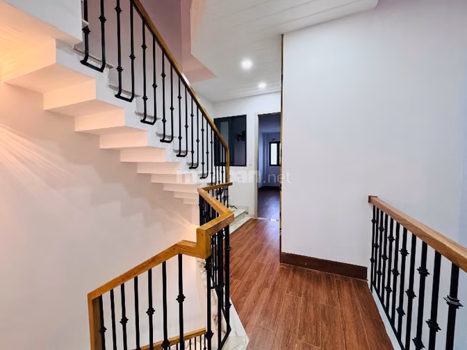Nhà bán Nha 199/57A Lê quang định 4x21m nở hậu không lỗi phong thủy