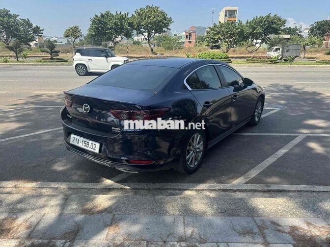 Mazda 3 Luxury 2023 Xanh cavansite Chạy 3 Vạn
