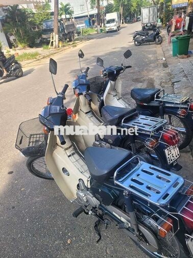 Honda Custom 50 Xanh Trắng
