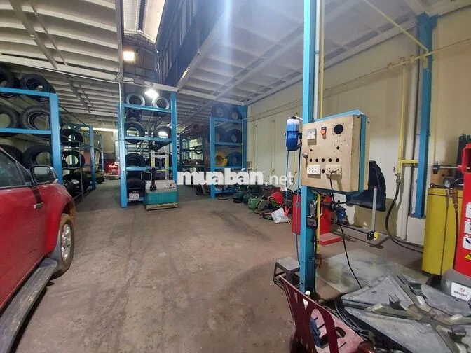 Bán nhà mặt tiền đường Võ Văn Vân