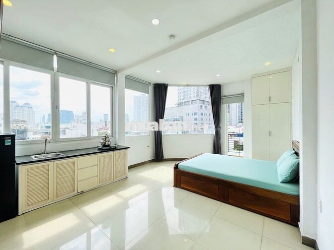 CĂN HỘ 35M2 BAN CÔNG VIEW LANDMARK, FULL NỘI THẤT NGAY D1