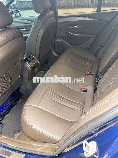Vinfast Lux A Base 2021 Xanh 8 vạn km