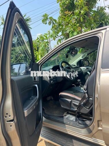 Ford Ranger Limited 2022 Vàng cát Đắk Lắk