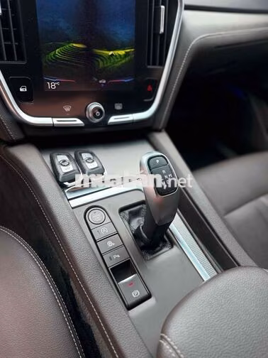 Vinfast Lux A Base 2021 Xanh 8 vạn km