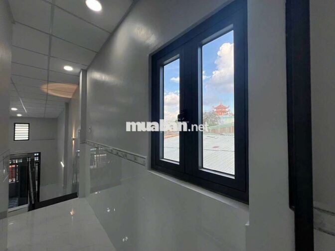 Cần cho thuê nhà cầp 4 gác Lửng P ĐHT DT 5x18 .2 PN 1WS giá 8triệu
