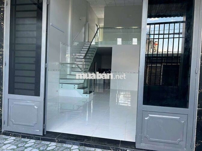 Cần cho thuê nhà cầp 4 gác Lửng P ĐHT DT 5x18 .2 PN 1WS giá 8triệu