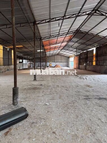 Xưởng Thuận An 1300m/40tr Đường cont có văn phòng