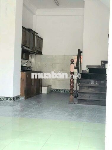 CHO THUÊ NHÀ MẶT TIỀN TRƯỜNG CHINH. 1 TRỆT 2 LẦU, SÂN THƯỢNG. CÓ 5PN