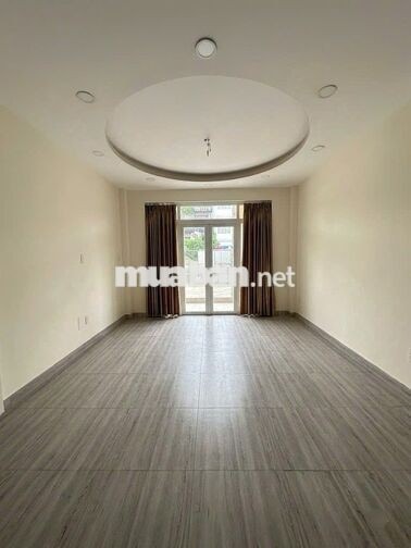 TÒA NHÀ TRUNG TÂM- 254E Huỳnh Văn Bánh, P11, PN- 5x18m, 5 Tầng, 450m2